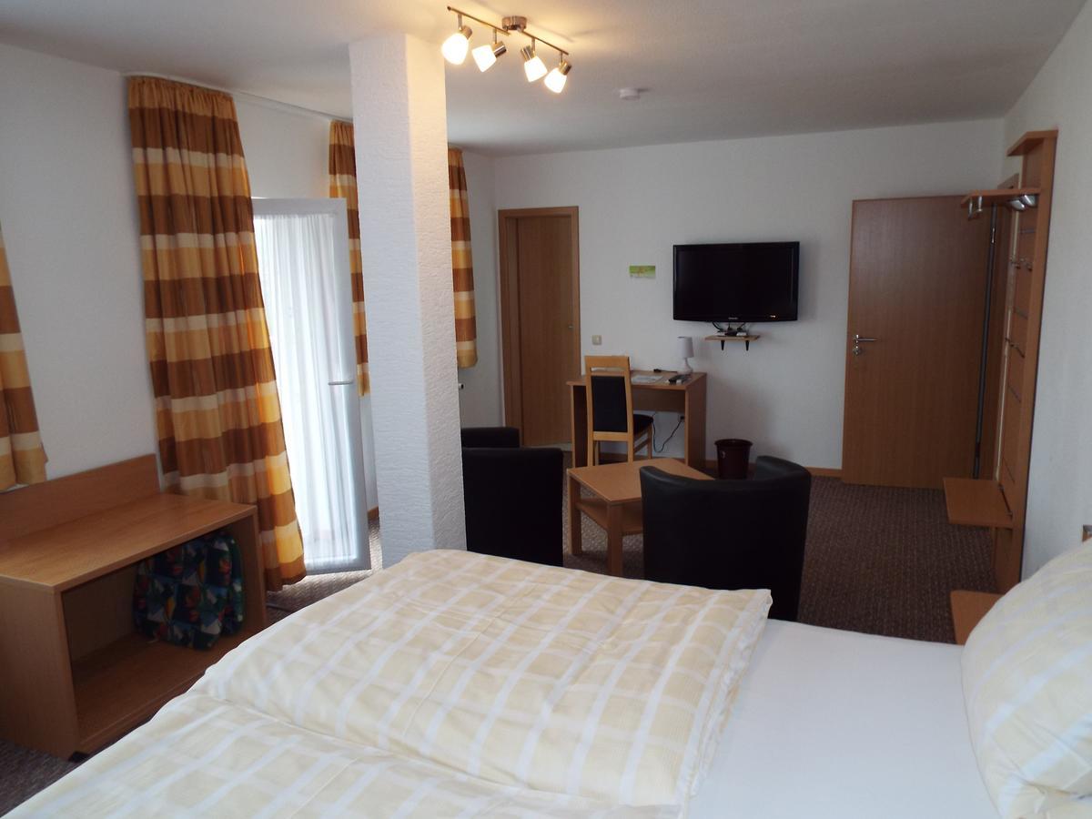 Hotel Garni Zum Reinhardswald Gewissenruh 객실 사진