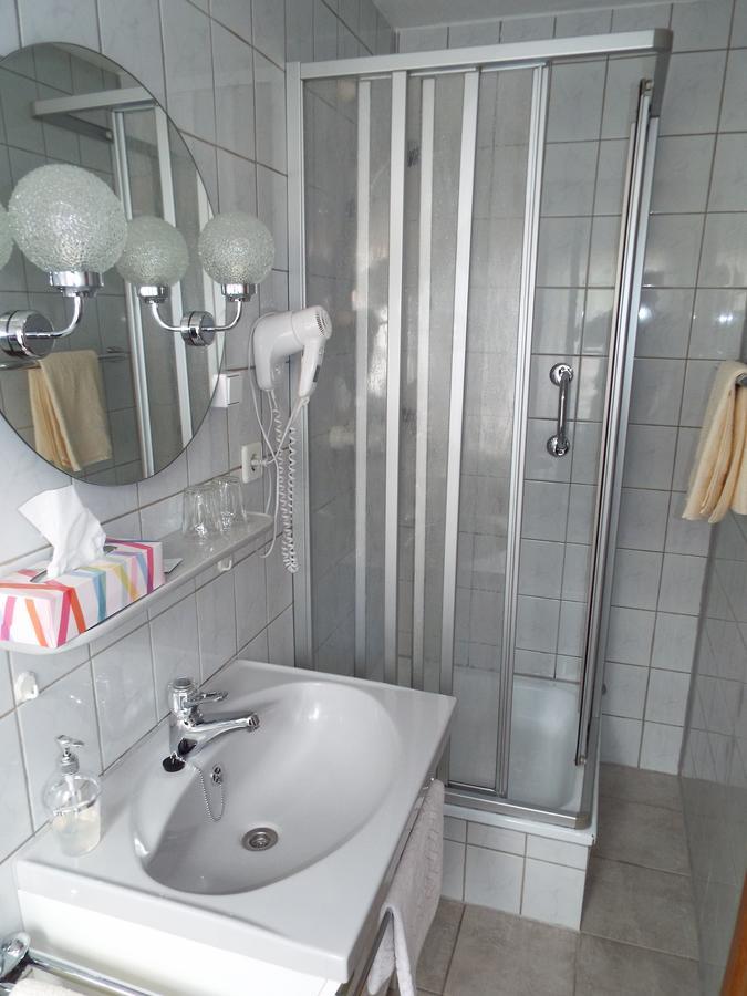 Hotel Garni Zum Reinhardswald Gewissenruh 외부 사진